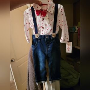 Brand new 6-9m valentines day outfit boy